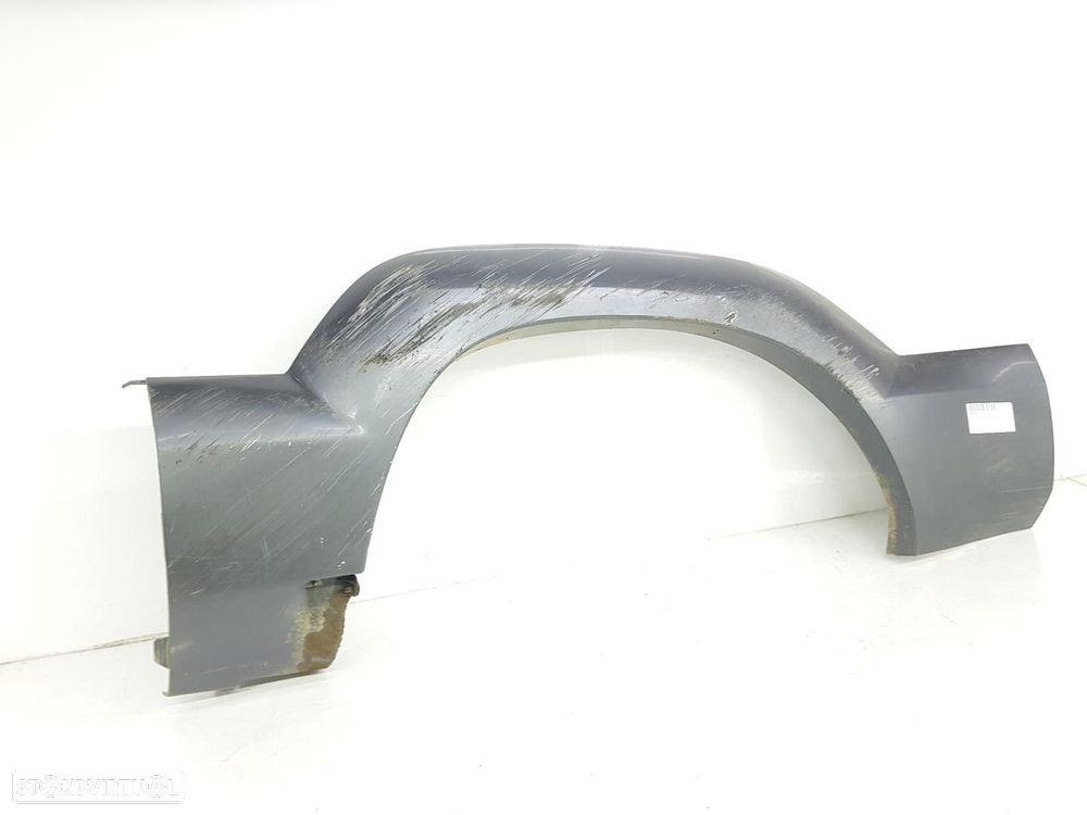 ARO TRASEIRO DIREITO TOYOTA LAND CRUISER PRADO 2005 -7565360030B1 - 2