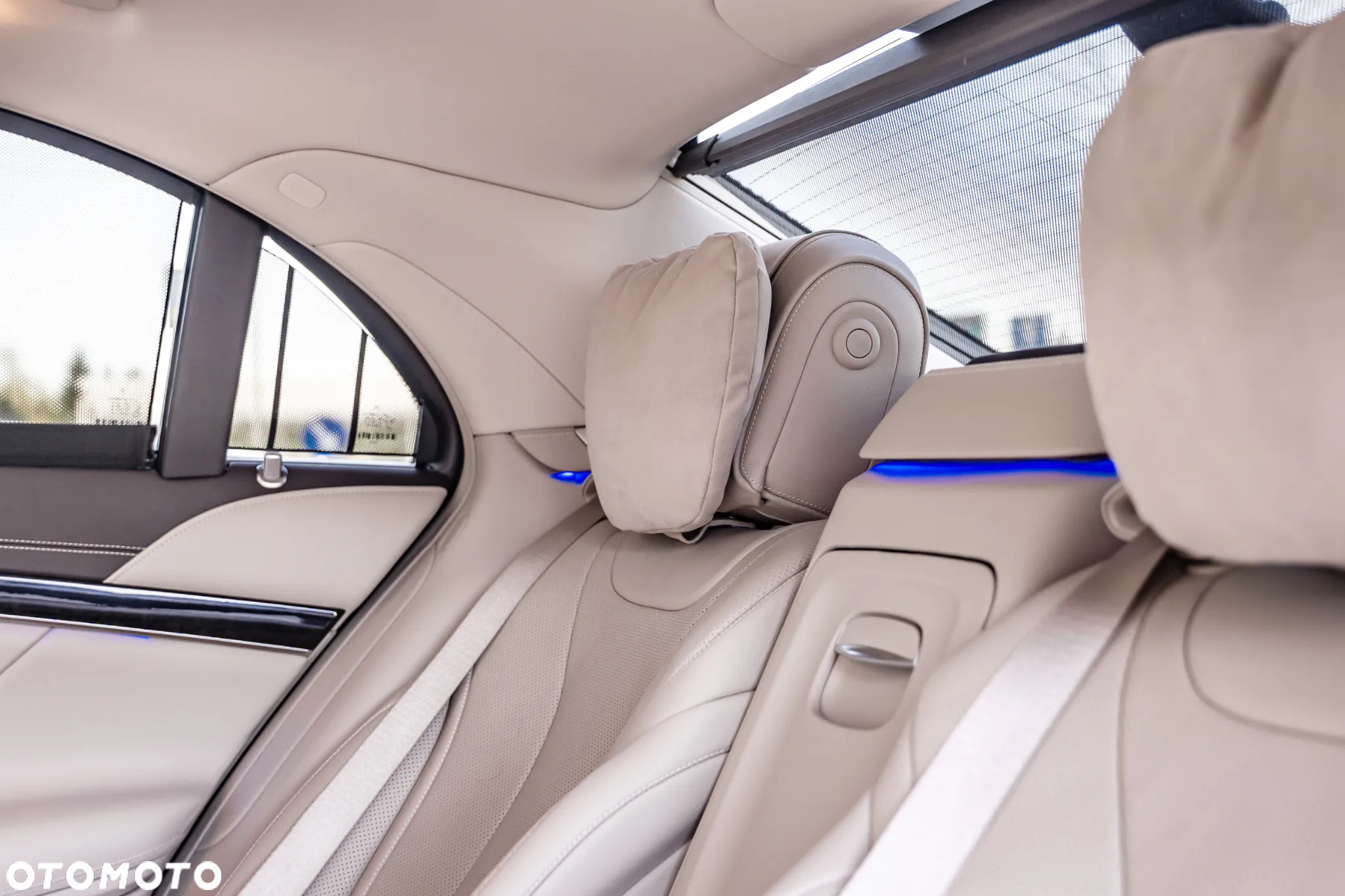 Mercedes-Benz Klasa S 400 d 4-Matic L 9G-TRONIC - 39