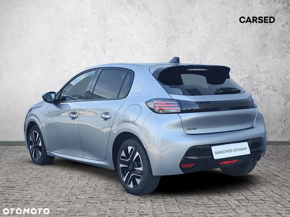 Peugeot 208 - 5