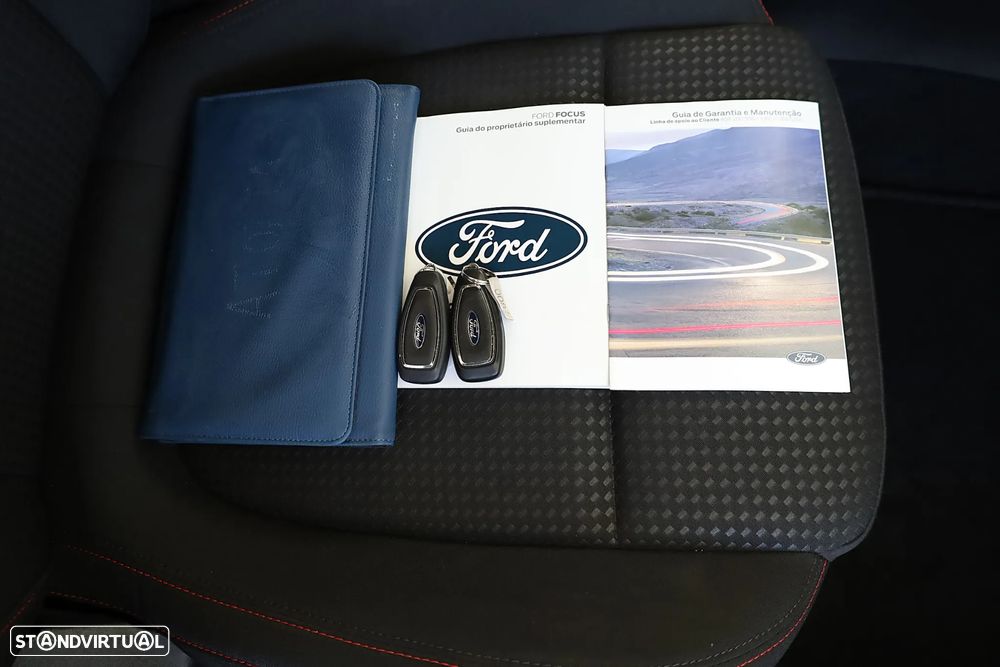 Ford Focus SW 1.0 EcoBoost MHEV ST-Line - 51