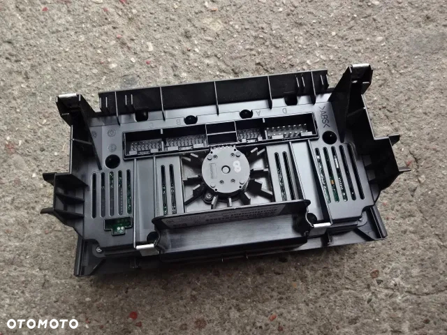 Panel Klimatyzacji Audi A3 8P0 820 043BL - 2