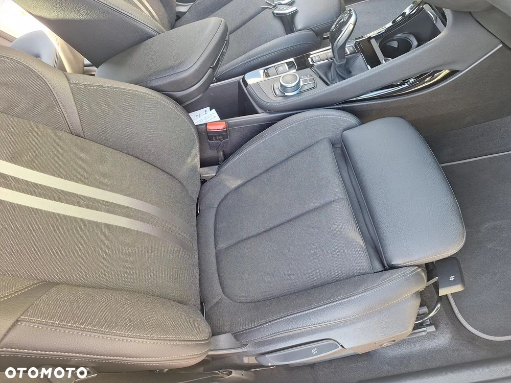 BMW X1 xDrive20d Sport Line - 22