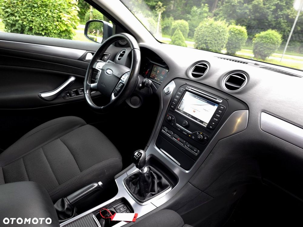 Ford Mondeo 2.0 TDCi Titanium - 12
