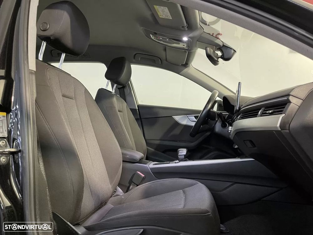Audi A4 Avant 30 TDI S tronic - 17