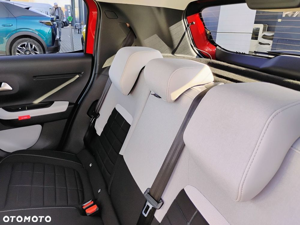 Citroën C3 1.2 PureTech Max EAT6 - 19