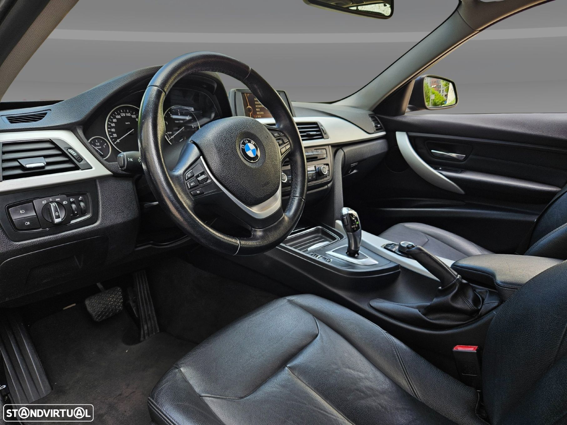 BMW 318 d Touring Auto - 18