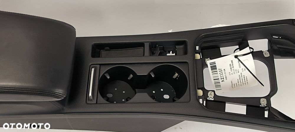 PODŁOKIETNIK VOLKSWAGEN PASSAT B8 R-LINE 3G1863241C - 3