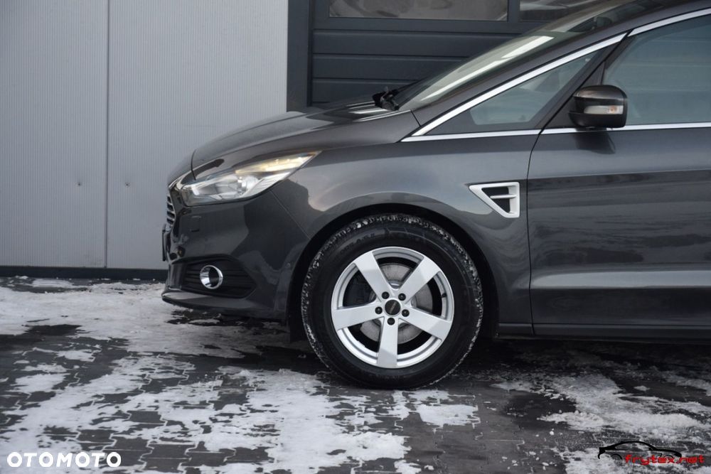 Ford S-Max - 10