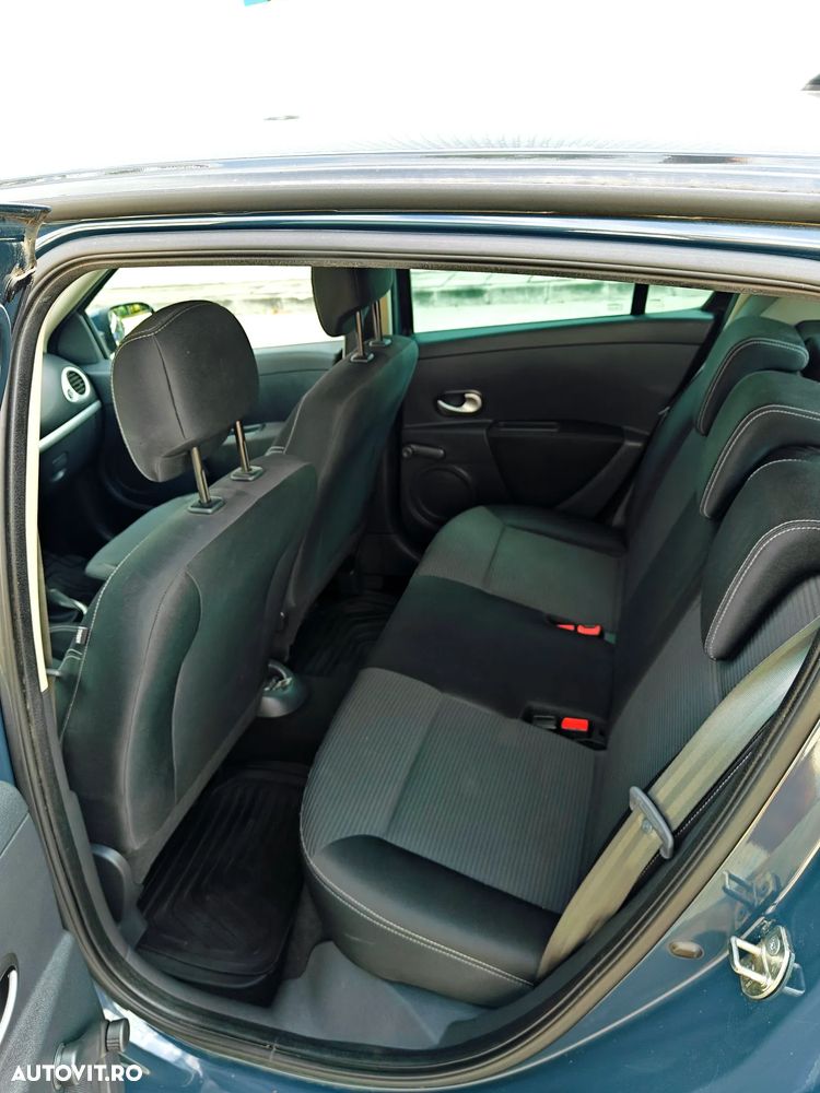 Renault Clio III 1.5dCi Expression - 6