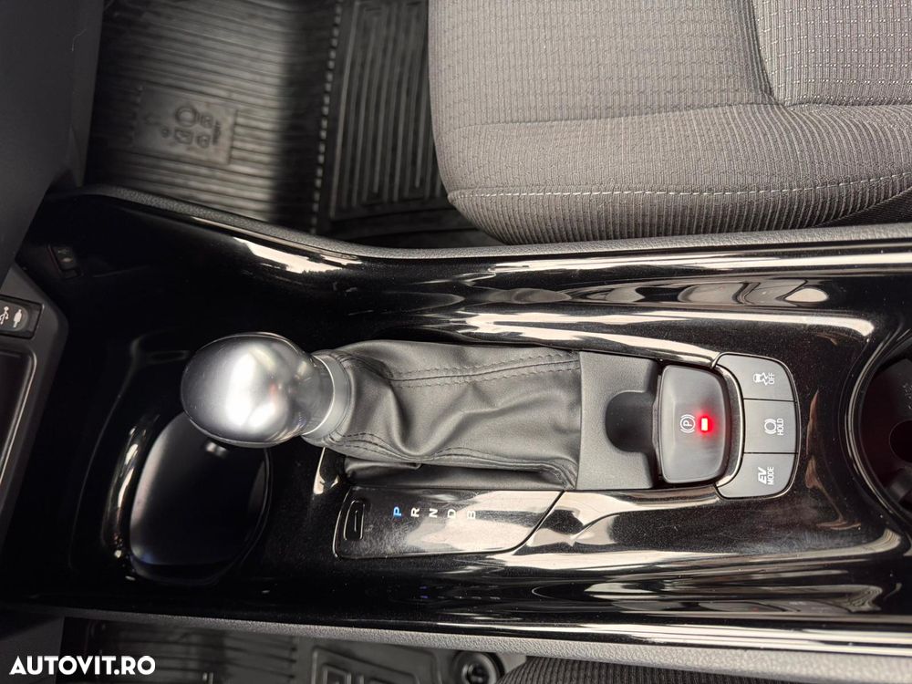 Toyota C-HR 1.8 HSD 122 CP 4x2 CVT Style - 14