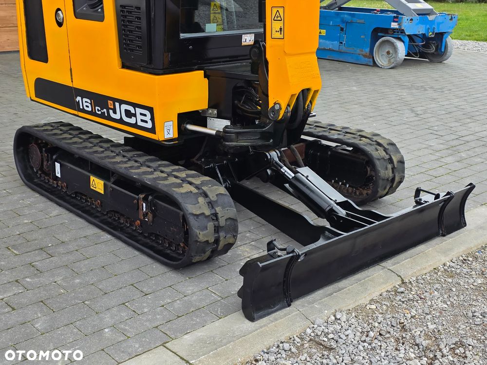 JCB JCB 16 C ful opcja najbogatsza jak nowa mini koparka sprowadzona 1 wł 8018 okazja 19 - 15