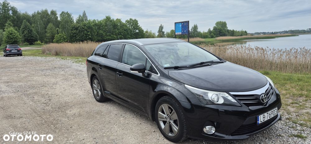 Toyota Avensis 2.0 D-4D Premium - 17