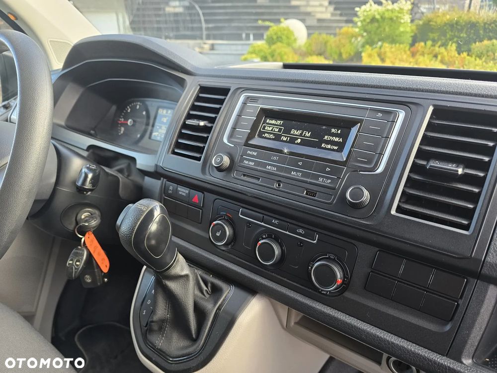Volkswagen Transporter - 12