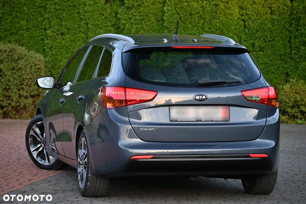 Kia Ceed 1.6 GDI DCT Platinum Edition - 13
