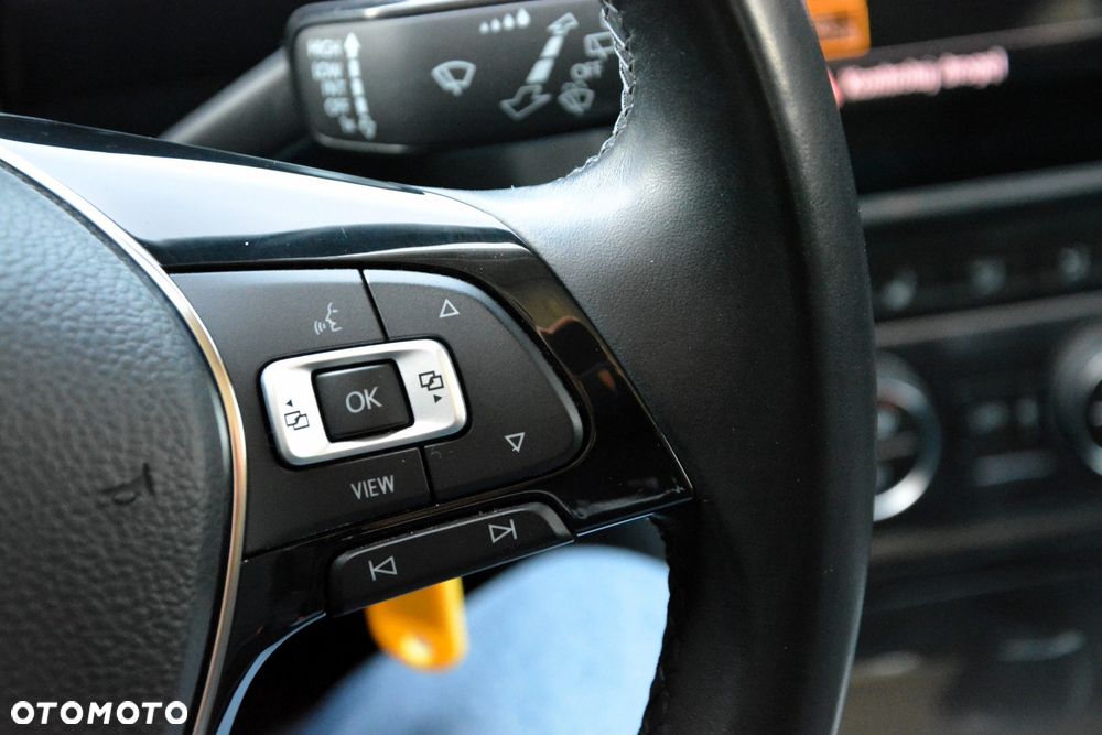 Volkswagen Golf 1.5 TSI BMT Evo Comfortline - 22