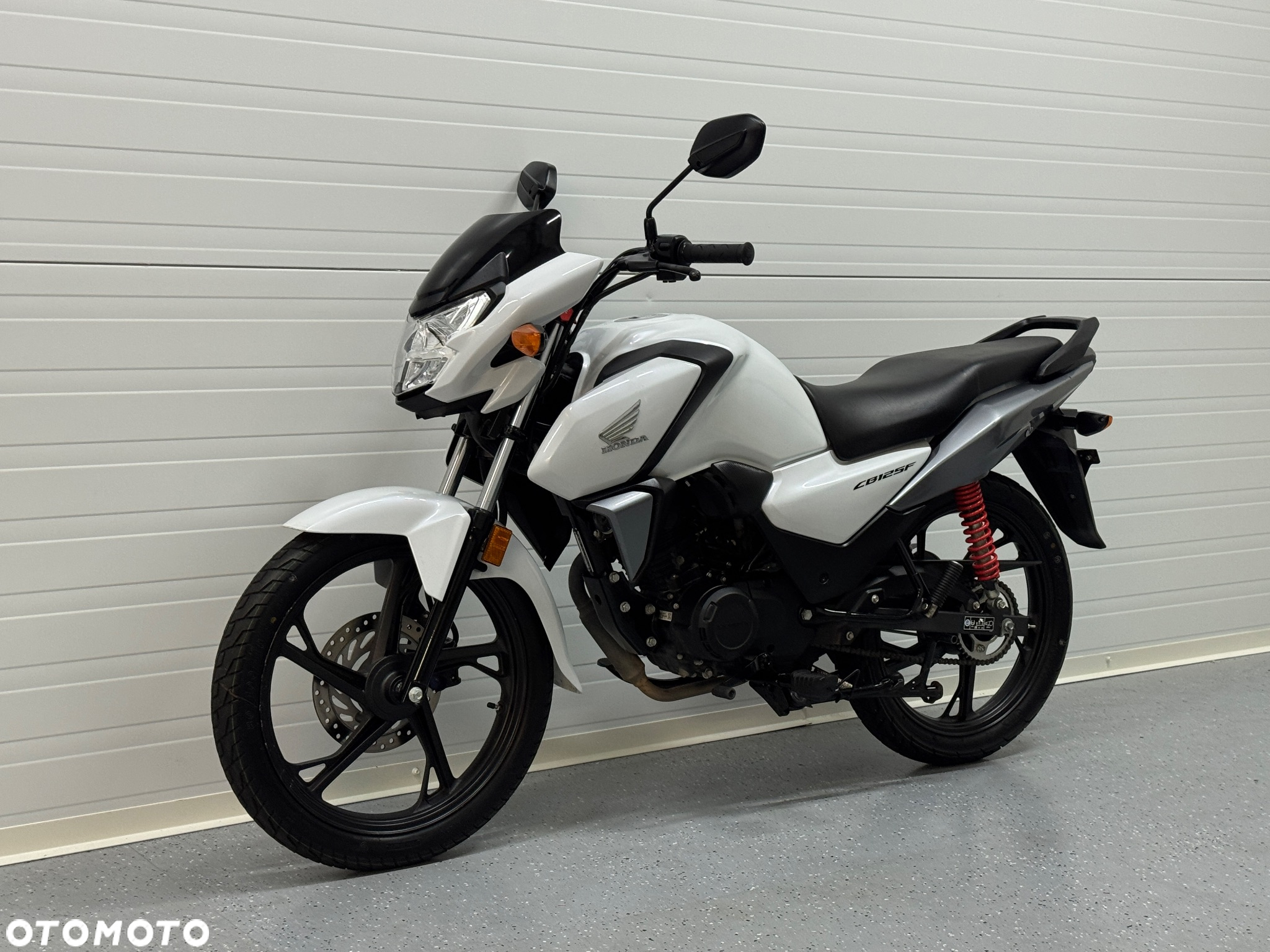 Honda CBF - 9