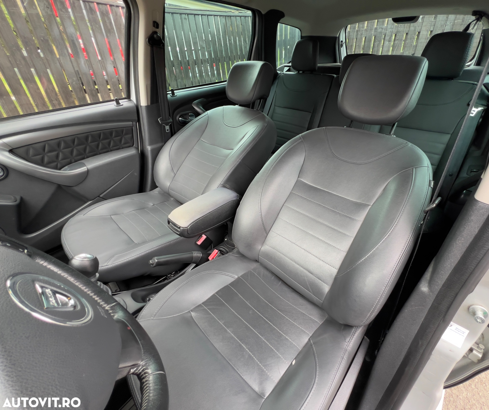 Dacia Duster TCe 125 4x2 Laureate - 21