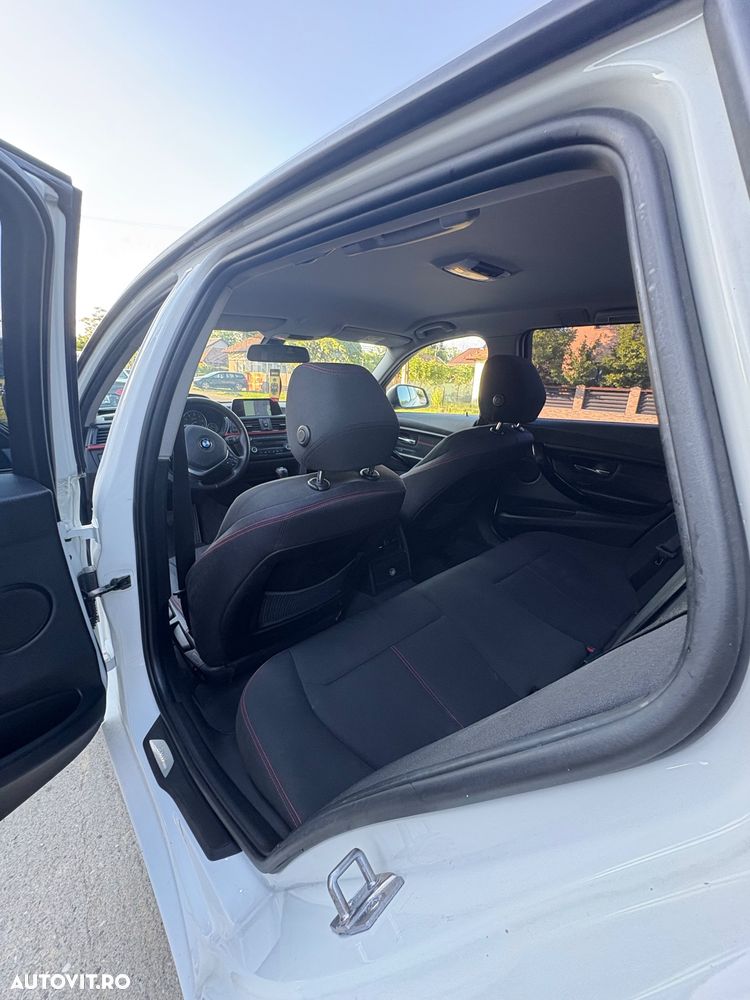 BMW Seria 3 318d xDrive - 7