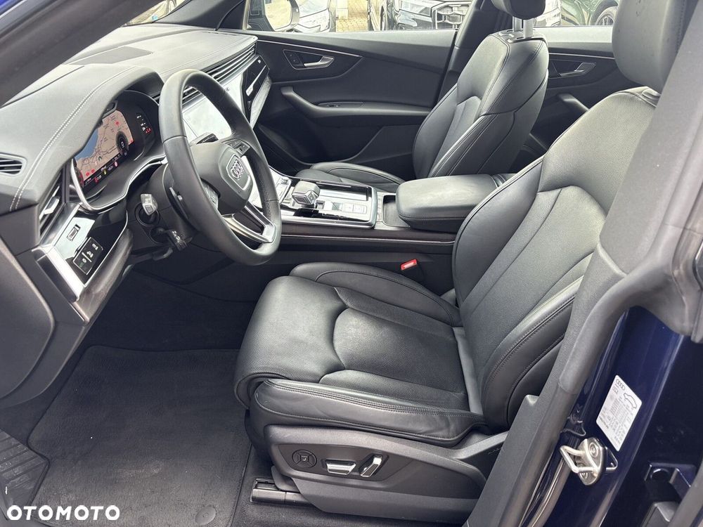 Audi Q8 - 14