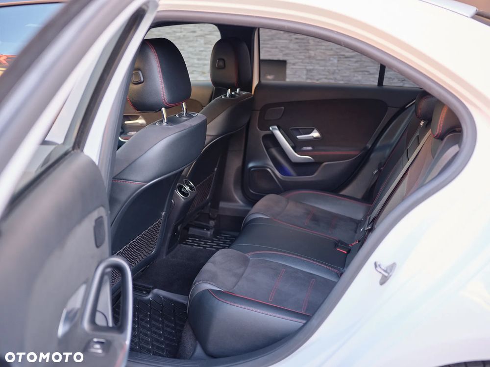 Mercedes-Benz Klasa A 220 d Progressive 8G-DCT - 19