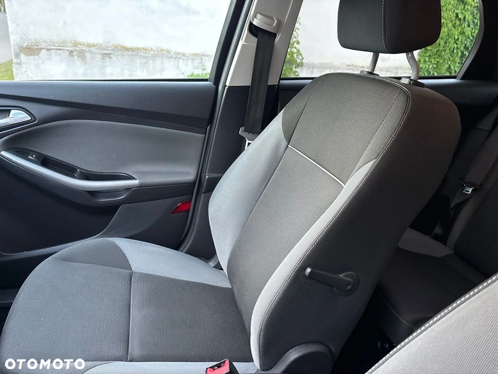 Ford Focus - 12