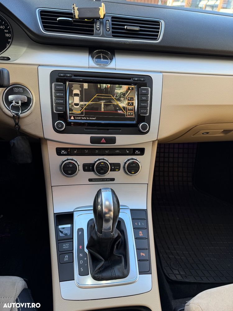 Volkswagen Passat CC - 14