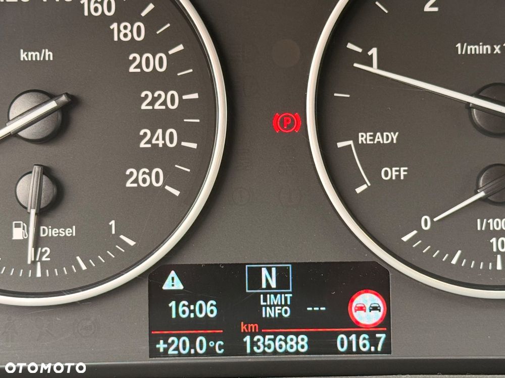 BMW X1 xDrive18d - 27