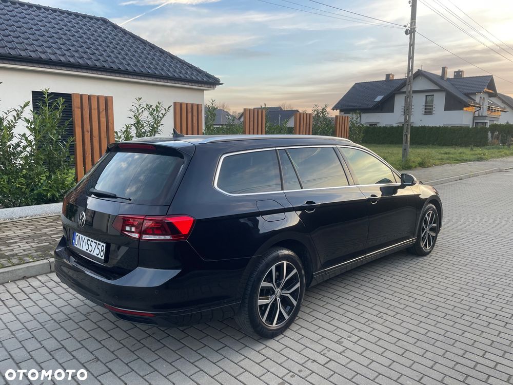 Volkswagen Passat Variant 2.0 TDI SCR DSG Business - 18
