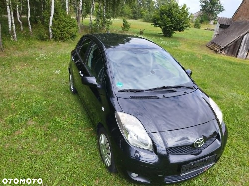 Toyota Yaris 1.33 Premium - 4