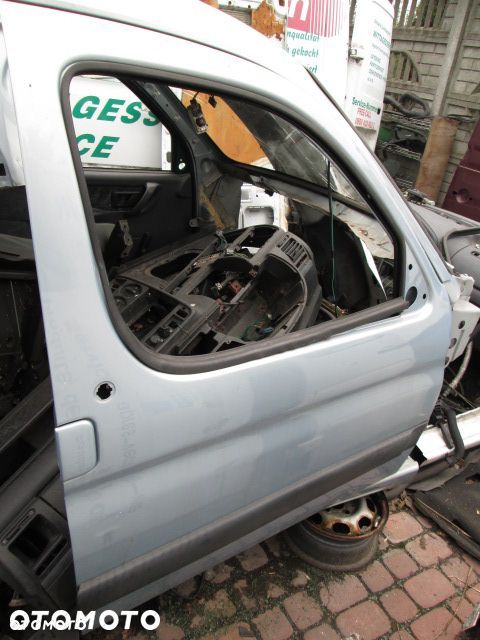 BERLINGO PARTNER 96-11 DRZWI PRAWY PRZÓD ZAMEK PODNOSNIK KLAMKA SZYBA LISTWA BOCZEK OGRANICZNIK - 1
