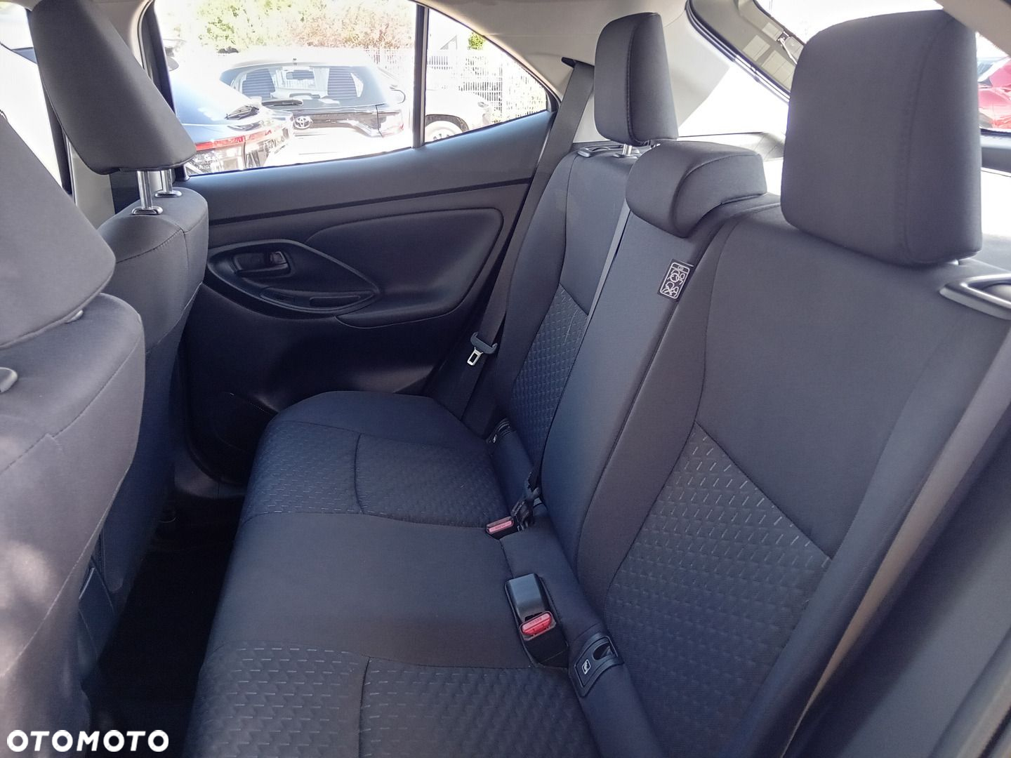 Toyota Yaris Cross Hybrid 1.5 Comfort - 28