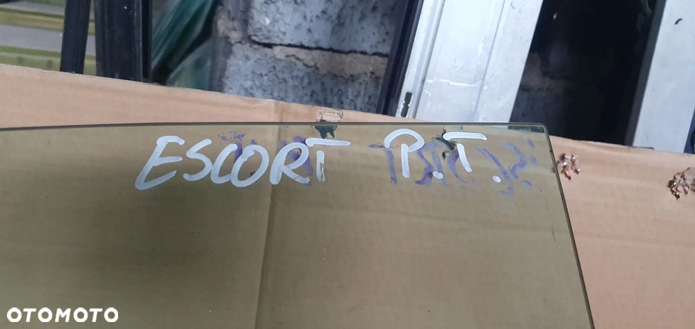 Szyba prawy tył tylna prawa Ford Escort MK7 Cabrio AS2 96r - 5