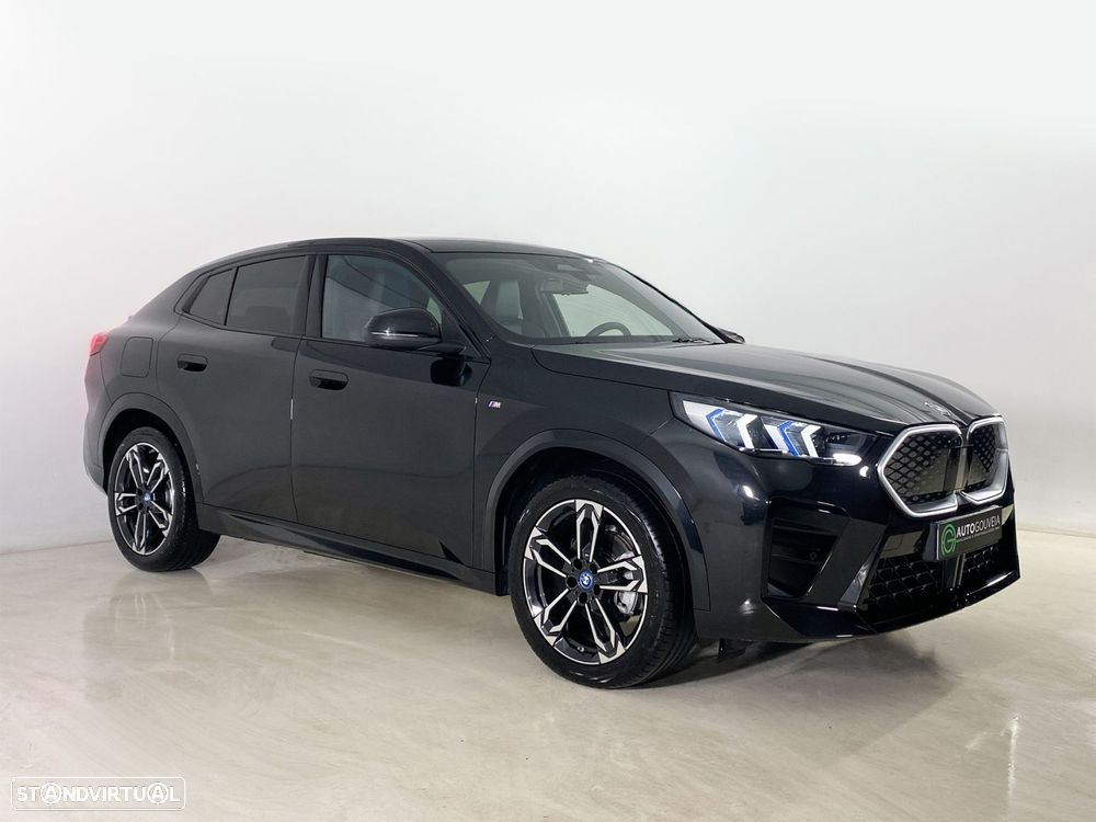 BMW iX2 eDrive20 Pack Desportivo M - 3