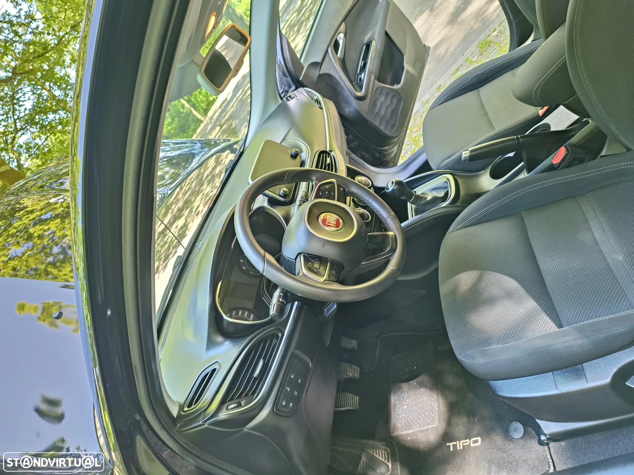 Fiat Tipo 1.3 M-Jet Lounge Tech - 24