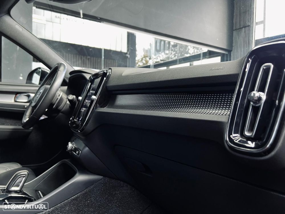 Volvo XC 40 2.0 D3 R-Design Geartronic - 47