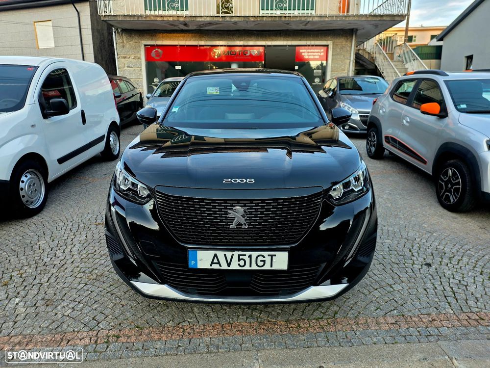 Peugeot E-2008