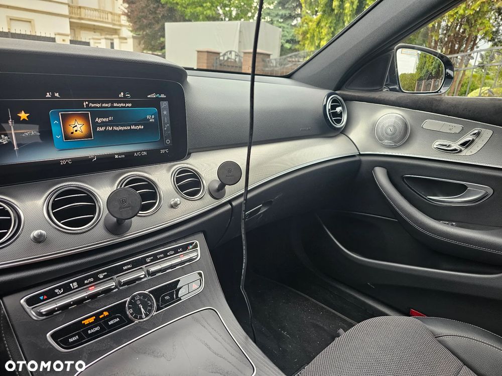 Mercedes-Benz Klasa E 300 d 9G-TRONIC AMG Line - 19