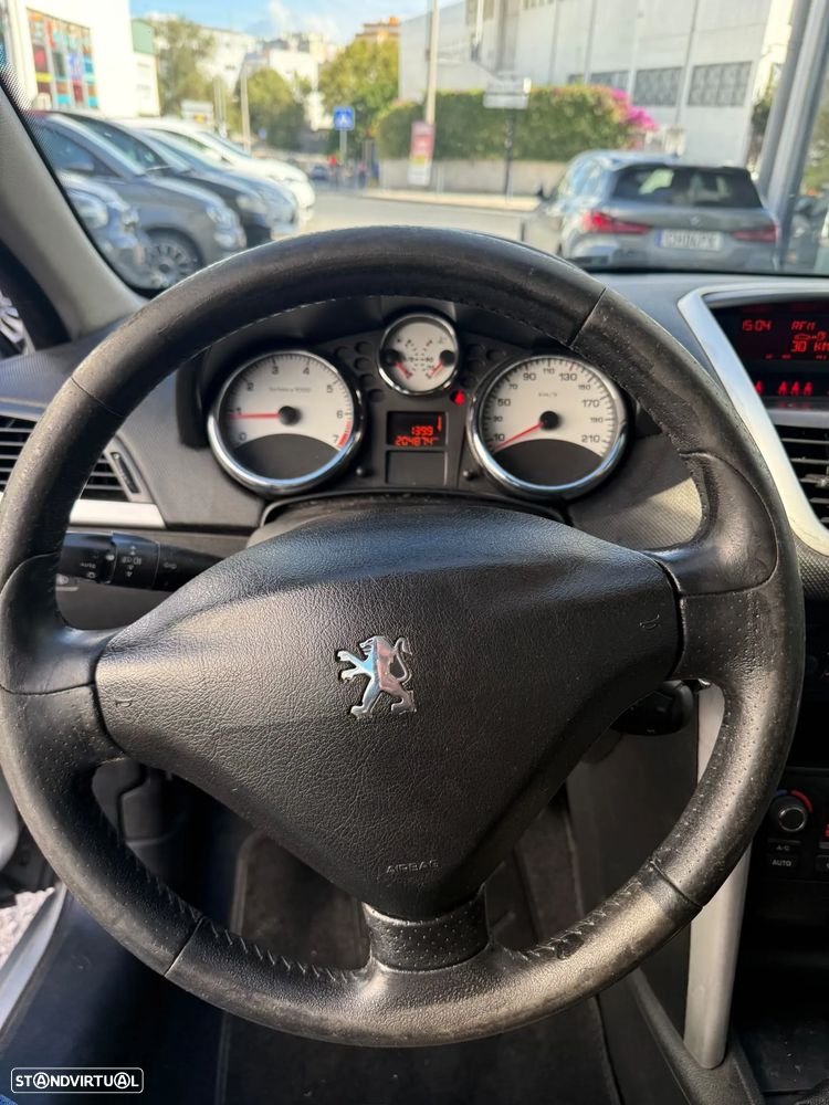 Peugeot 207 1.4 16V Active - 9
