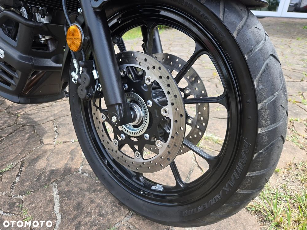 Suzuki V-STROM - 23