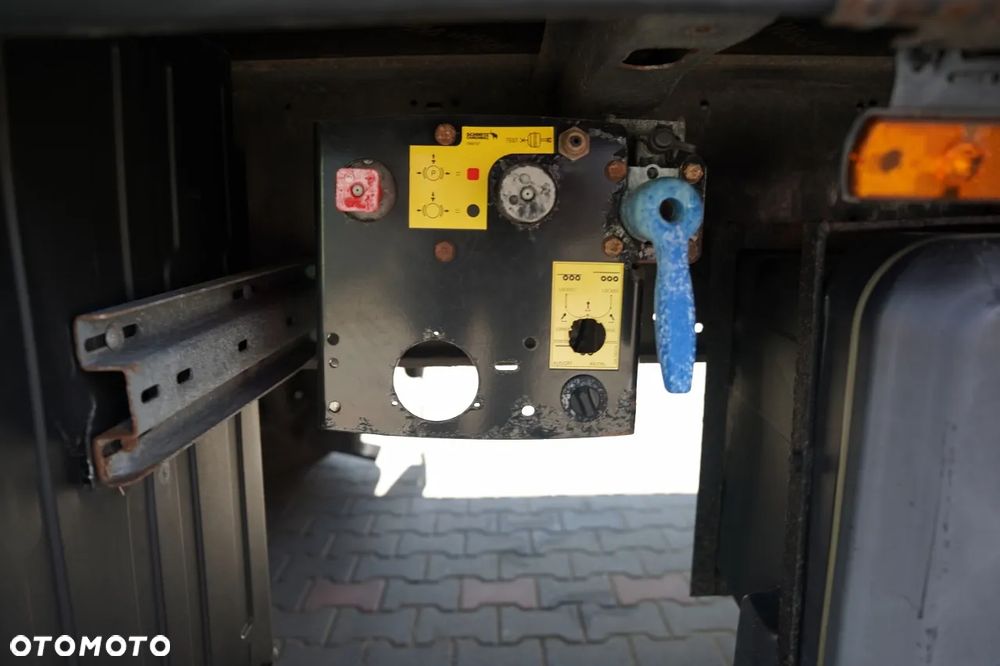 Schmitz Cargobull / FIRANKA / MEGA  / LOWDECK / DACH PODNOSZONY / OŚ PODNOSZONA - 23