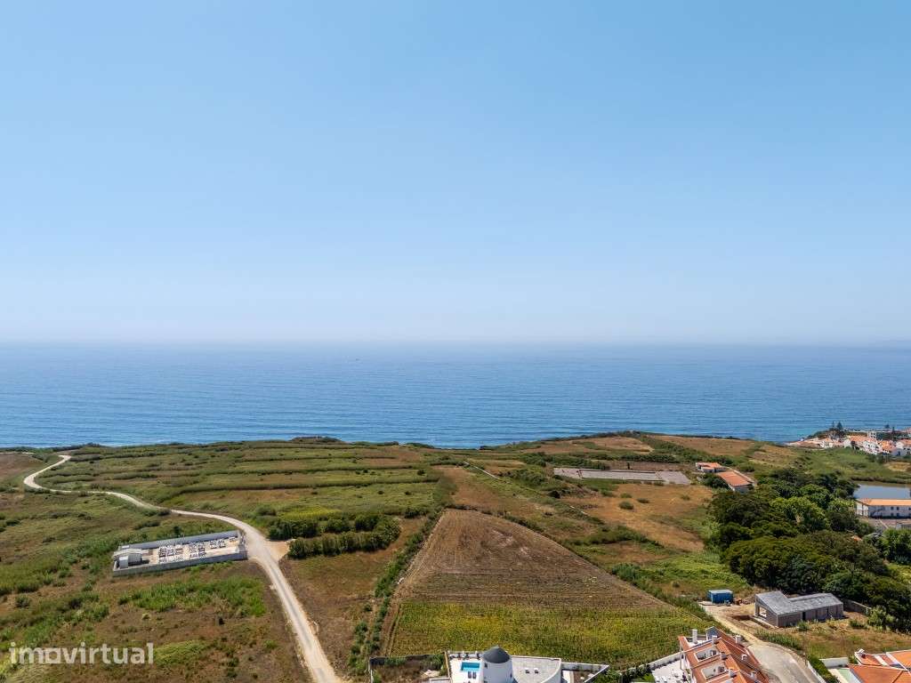 Terreno com possibilidade de construção em São Bernardino - Peniche - Grande imagem: 3/21