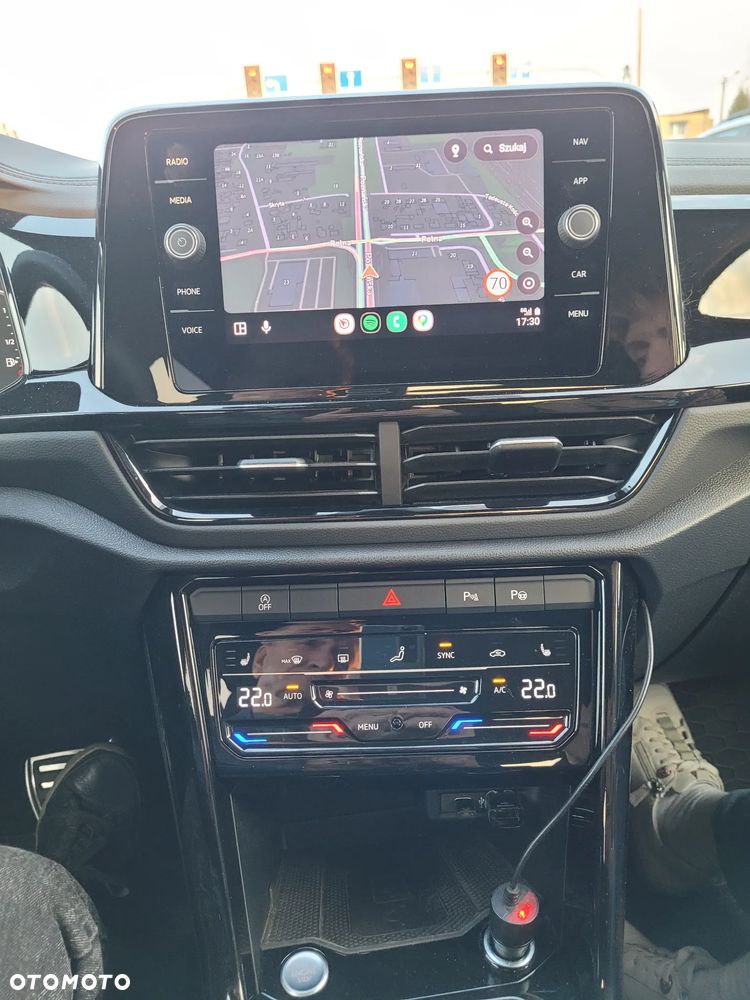 Volkswagen T-Roc - 19