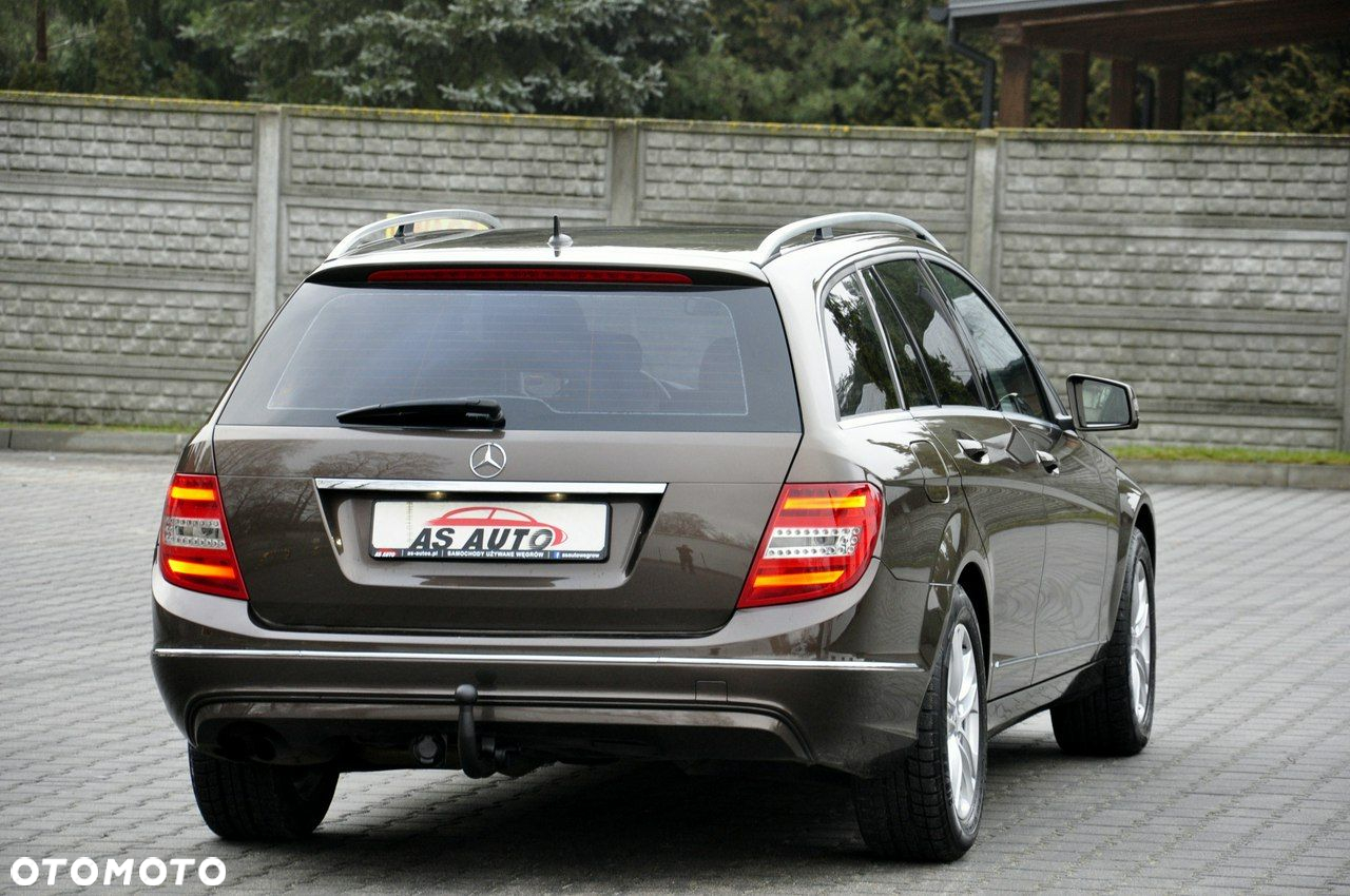 Mercedes-Benz Klasa C 180 T CDI DPF (BlueEFFICIENCY) Elegance - 3