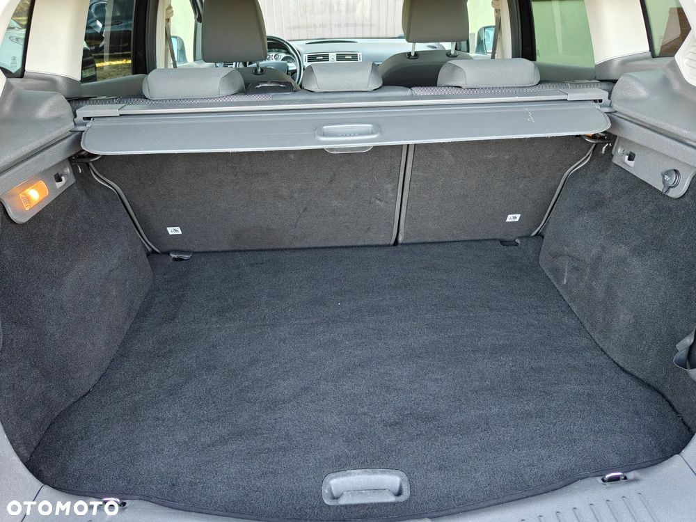 Ford Kuga 2.0 TDCi 2x4 Trend - 17