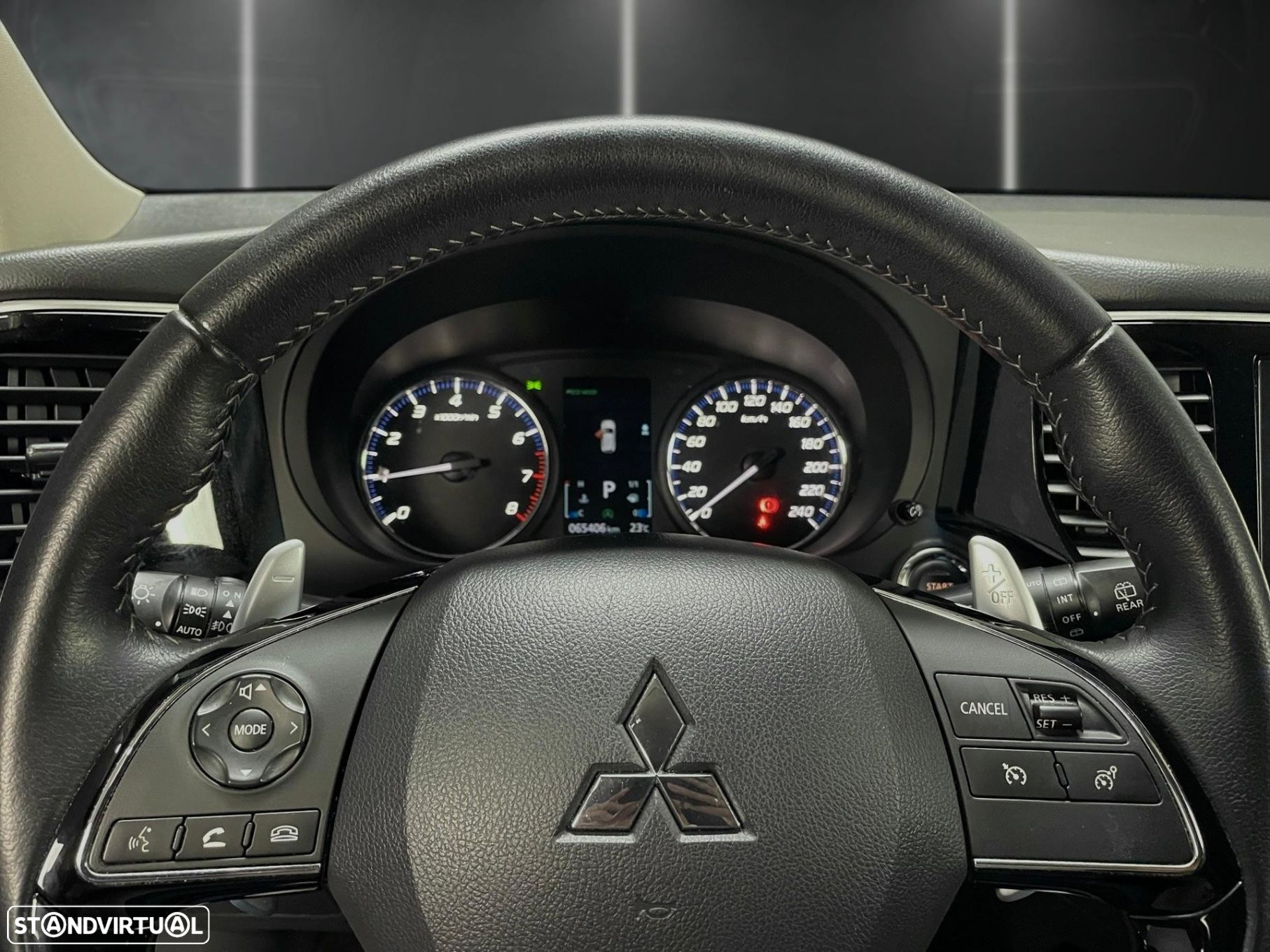Mitsubishi Outlander 2.0 Kaiteki CVT - 8