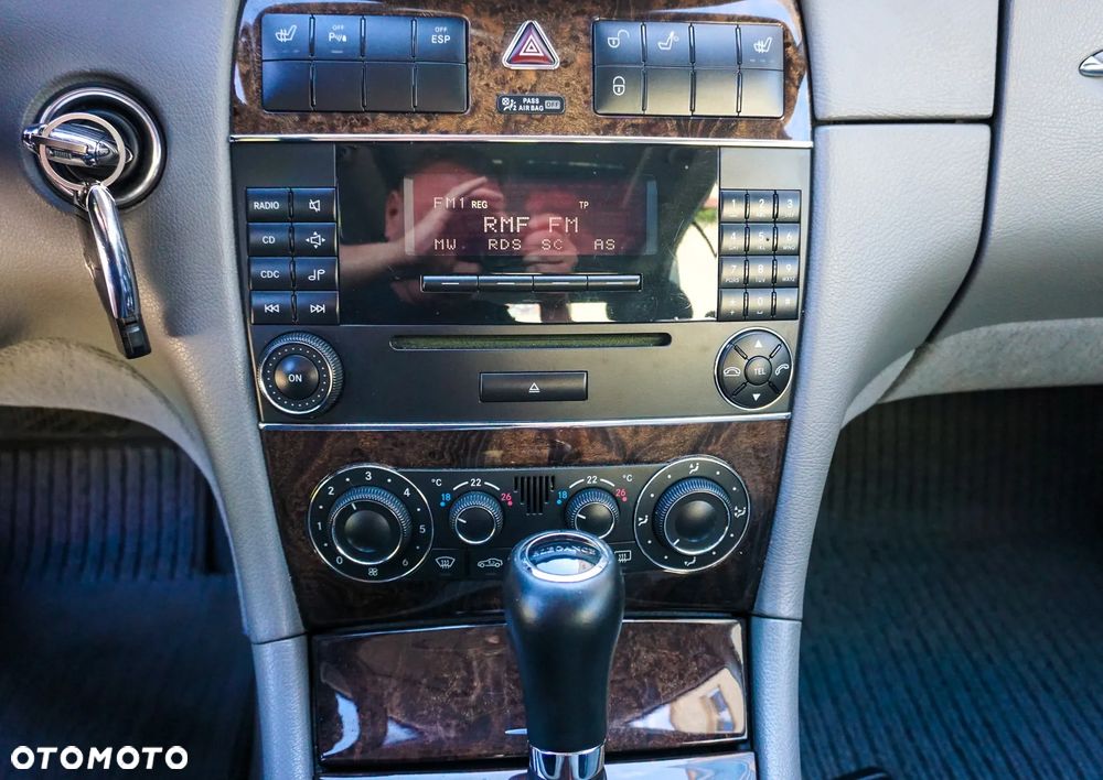 Mercedes-Benz CLK - 25