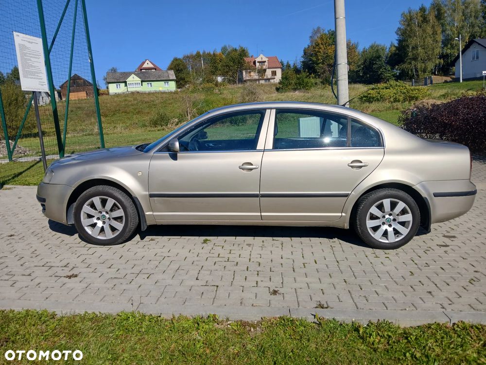 Skoda Superb - 1