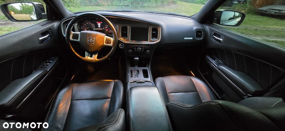 Dodge Charger - 11