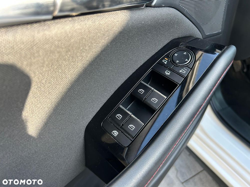 Mazda 3 e-SKYACTIV-G 150 M HYBRID PRIME-LINE - 25