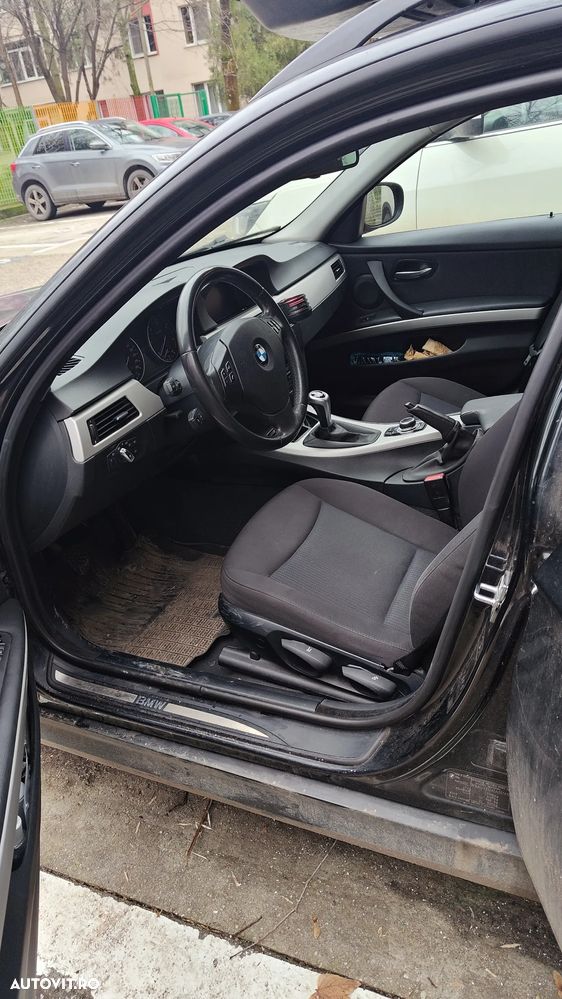BMW Seria 3 320d - 5